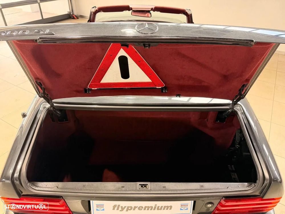 Mercedes-Benz SL 500 Standard - 16
