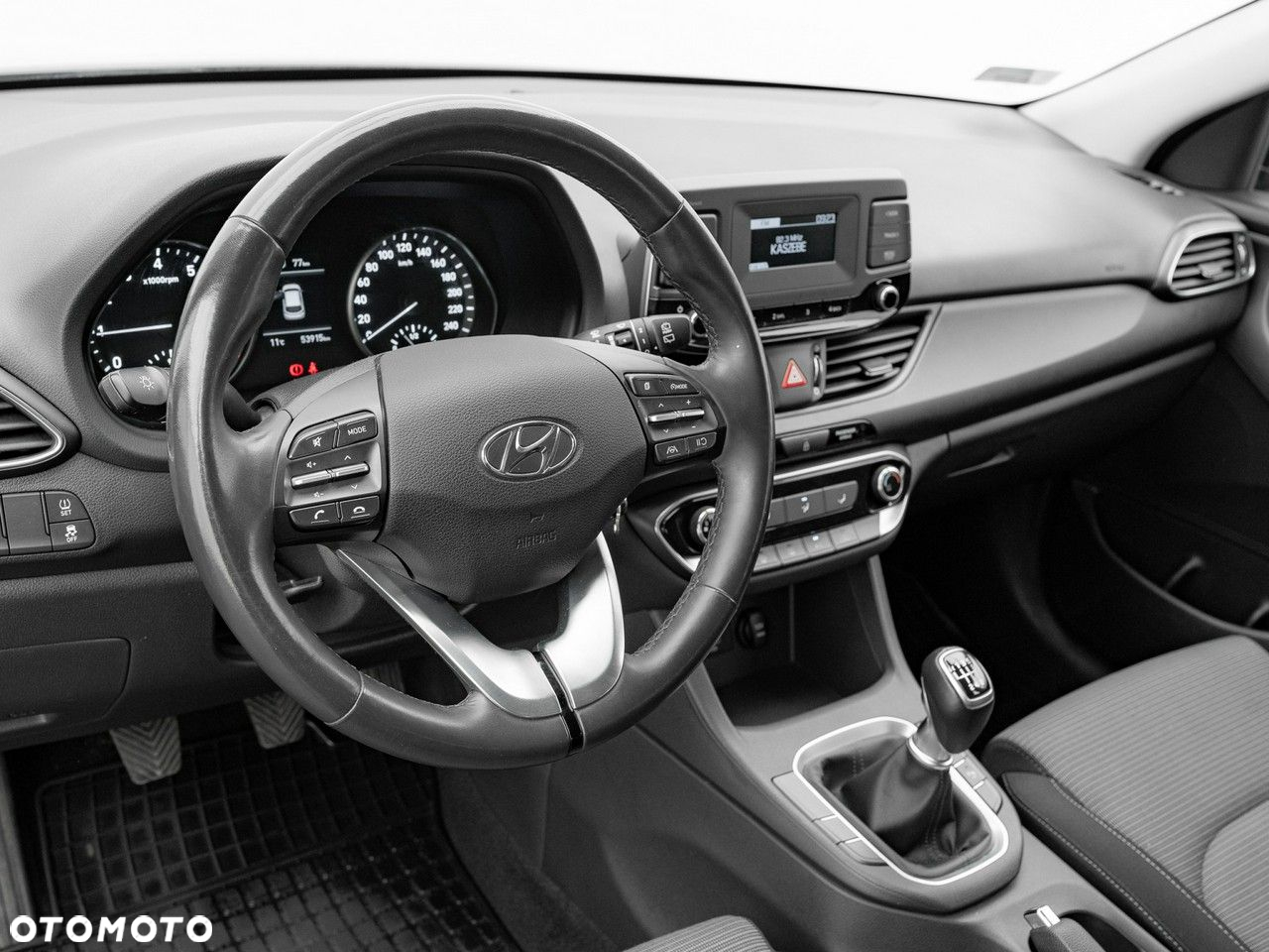 Hyundai i30 1.5 DPI Classic + - 7
