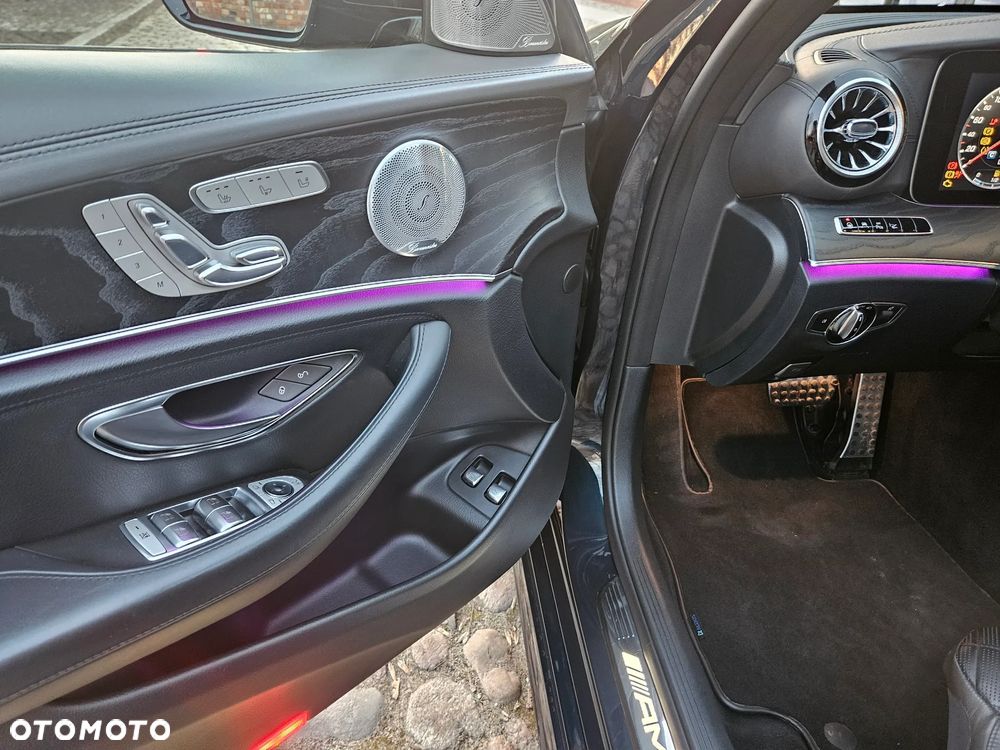 Mercedes-Benz Klasa E 400 4Matic 9G-TRONIC AMG Line - 19