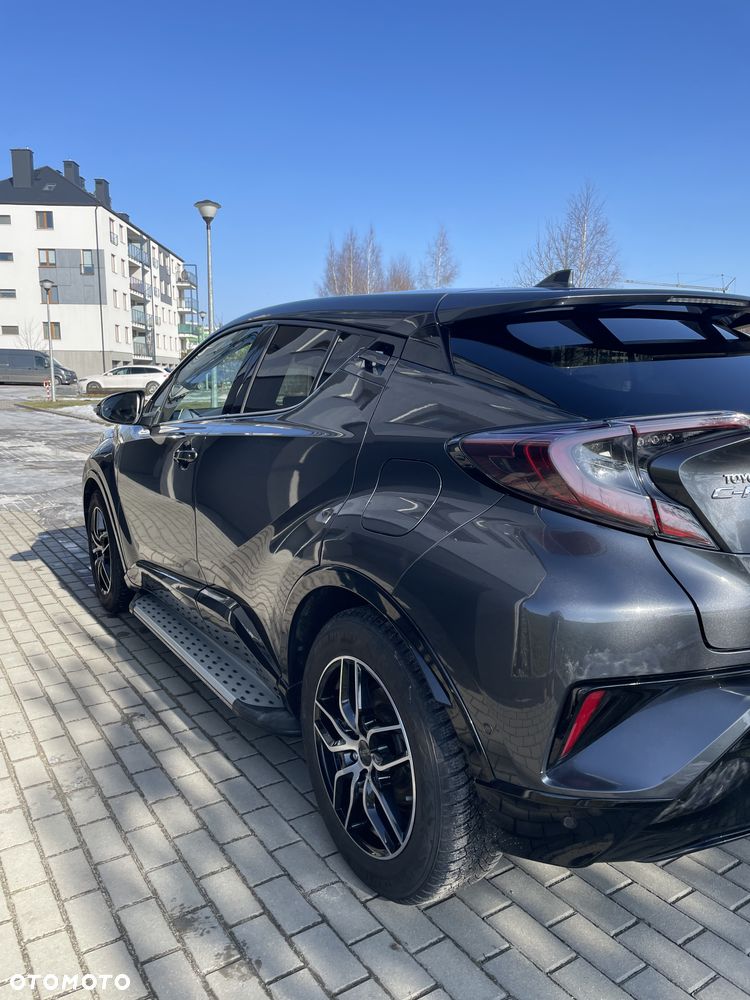 Toyota C-HR Lounge - 9