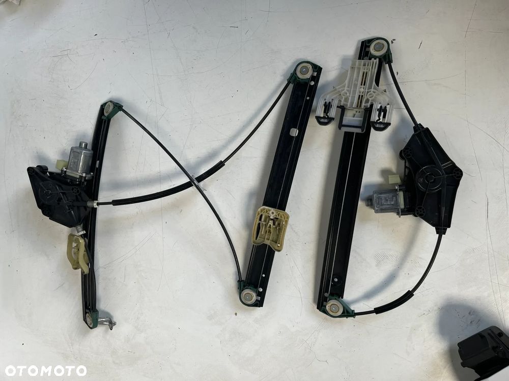 Audi A3 8Y4 HB 5D MECHANIZM PODNOŚNIK SZYBY LEWY PRZÓD,LEWY TYŁ  8Y0837461,8Y0839461 - 1