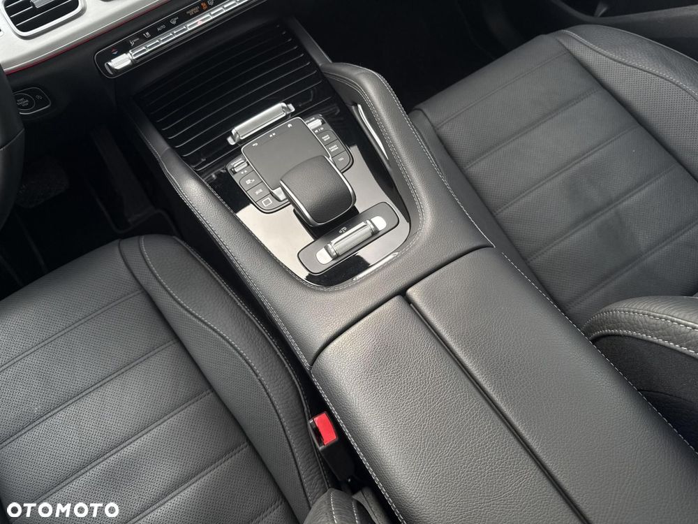 Mercedes-Benz GLE - 12