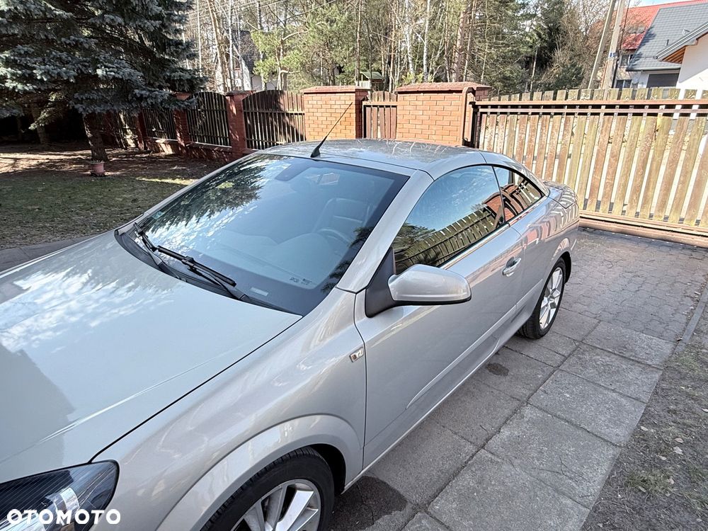 Opel Astra 1.9 CDTI DPF Cosmo - 11
