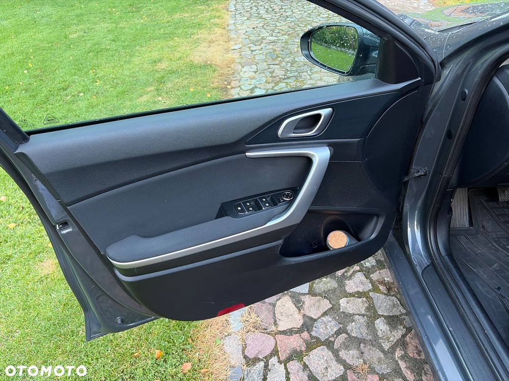 Kia Ceed 1.4 T-GDI L Business Line - 10