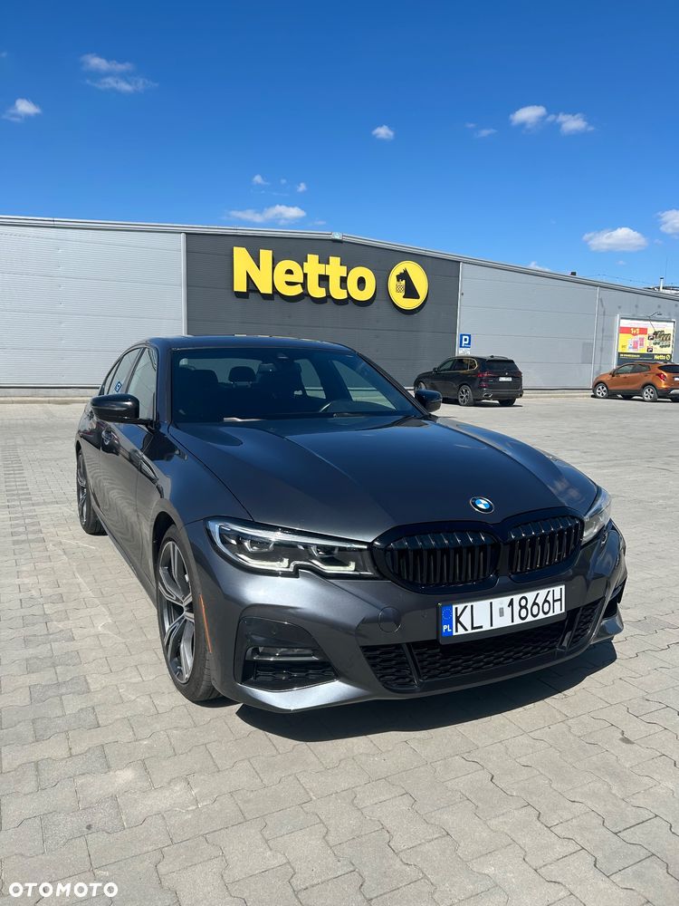 BMW Seria 3 330i M Sport - 3