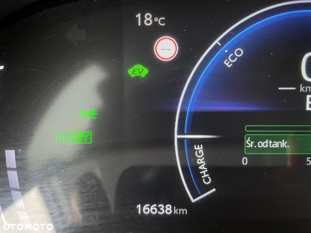 Toyota Yaris Hybrid 1.5 Style - 10