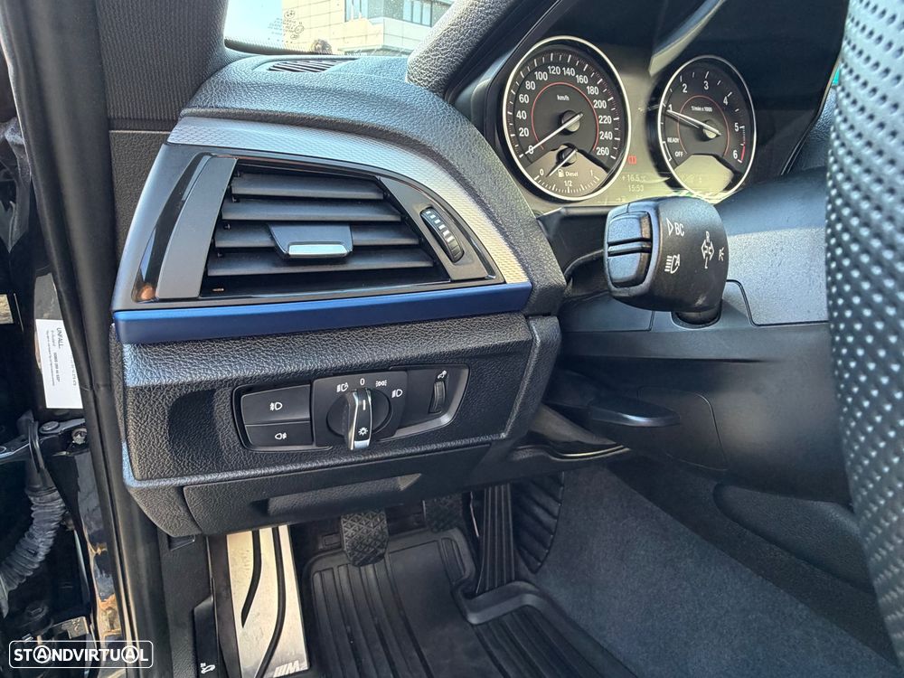 BMW 120 d Pack M - 28