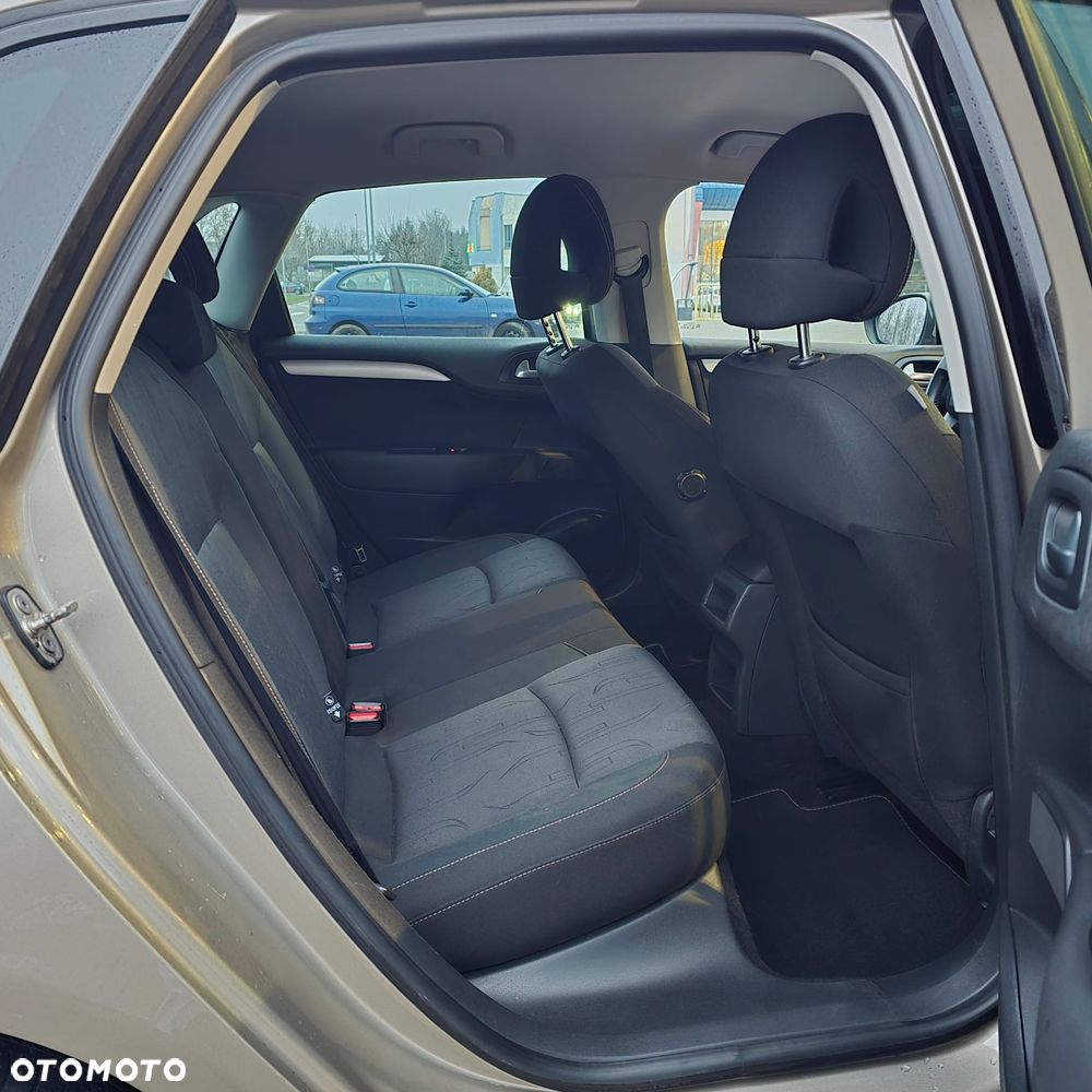 Citroën C4 VTi 120 Exclusive - 23