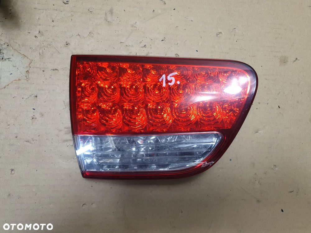 Lampa Lewy Tył Tylna w Klapę Citroen C-Crosser 1146-380L - 1