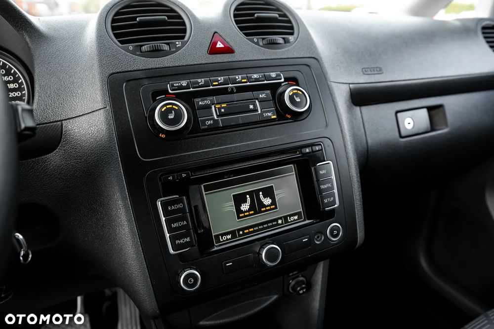 Volkswagen Caddy Maxi Comfortline 4Motion DSG - 38