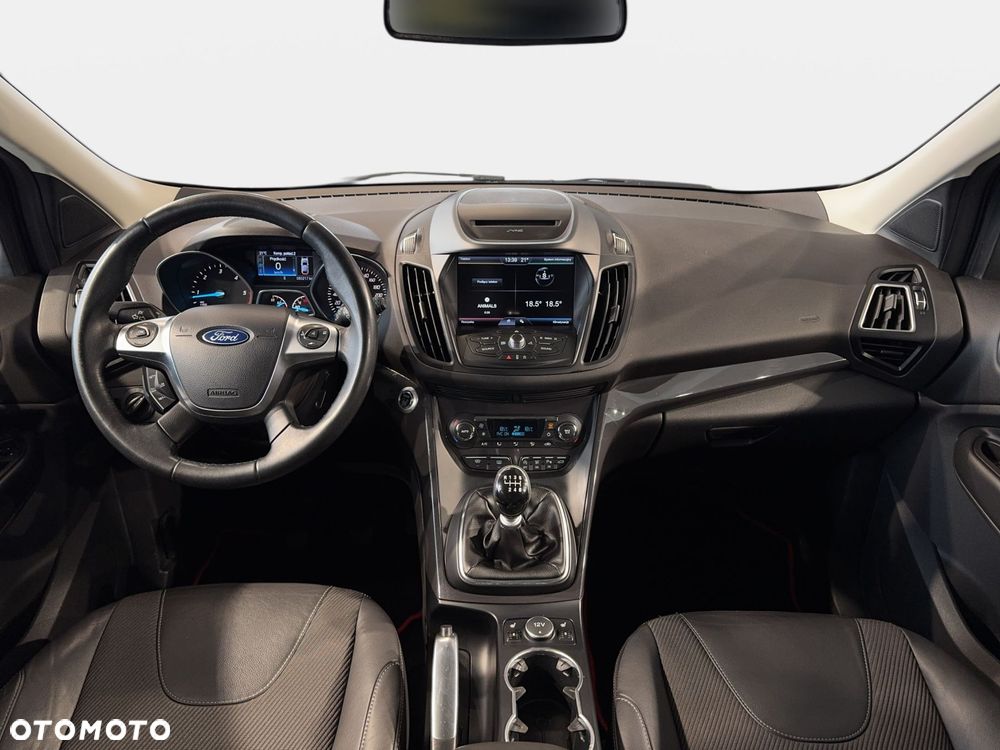 Ford Kuga - 17