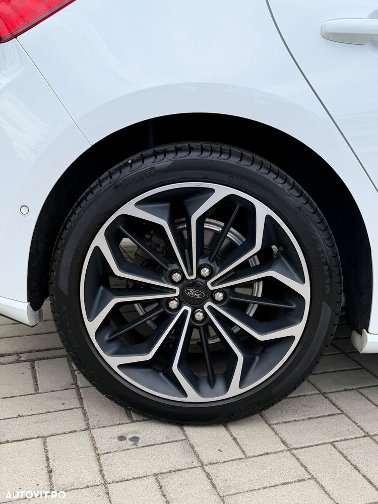Ford Focus 1.0 EcoBoost Start-Stopp-System ST-LINE STYLE - 19