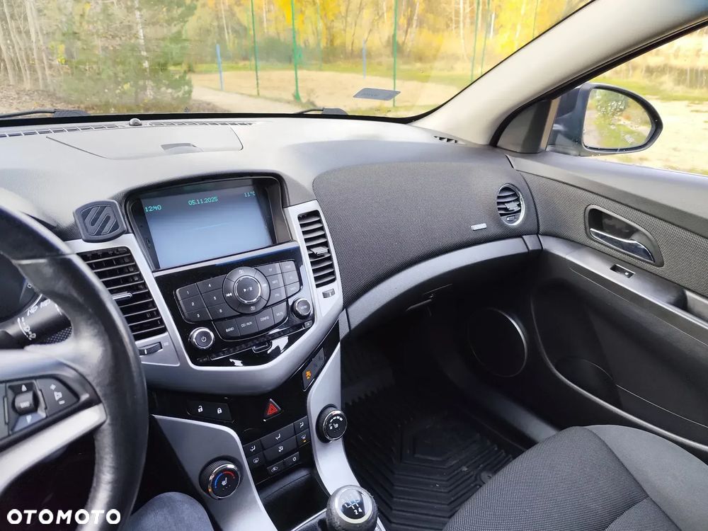 Chevrolet Cruze 1.8 LT - 7
