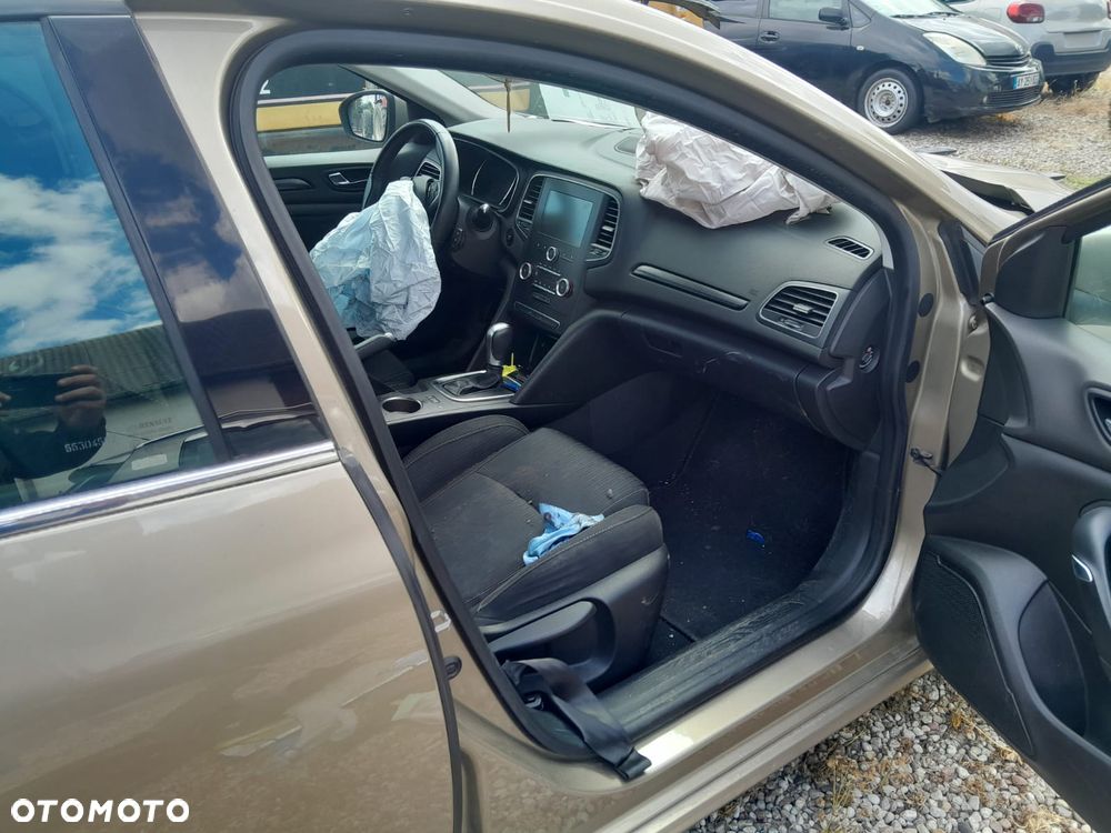 Renault Megane 1.5 dCi Zen EDC - 2