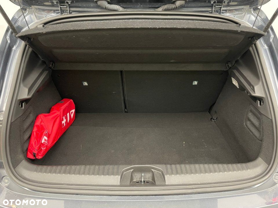 Renault Clio - 6