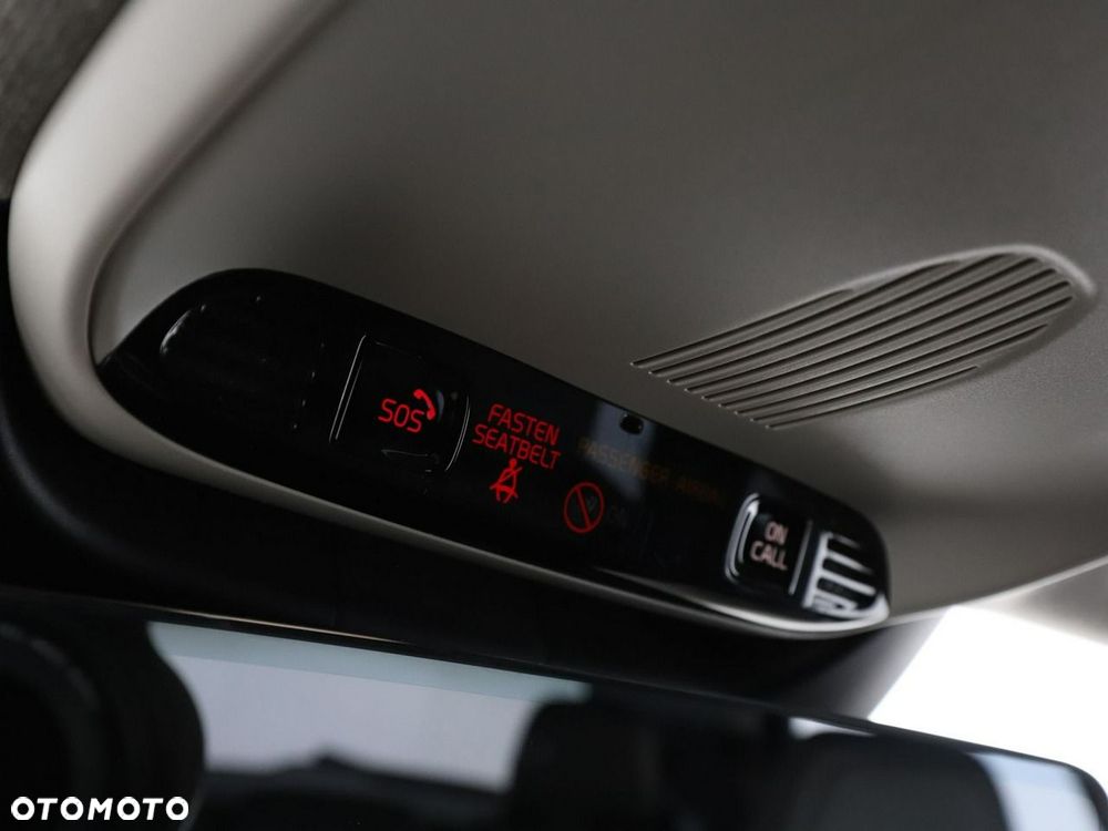 Volvo XC 40 D4 SCR AWD Momentum - 37