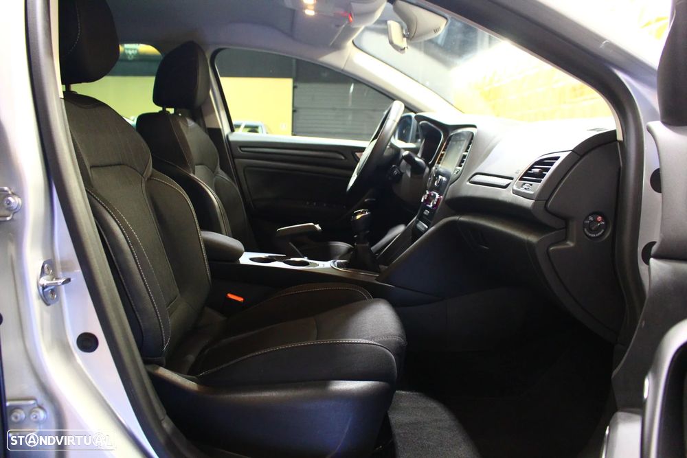 Renault Mégane Sport Tourer 1.5 Blue dCi Limited - 13