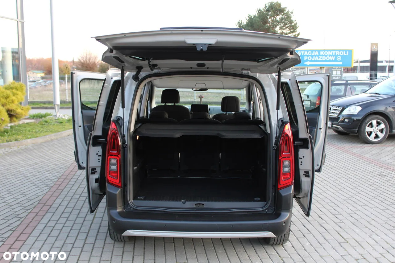 Citroën Berlingo M PureTech 130 EAT8 SHINE - 18