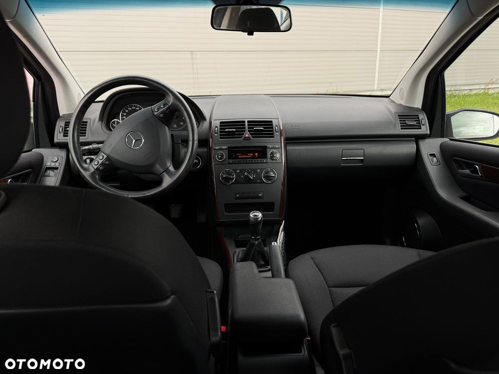 Mercedes-Benz Klasa A 200 Elegance Special Edition - 22
