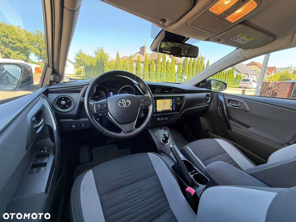 Toyota Auris 1.8 HSD Luna - 40