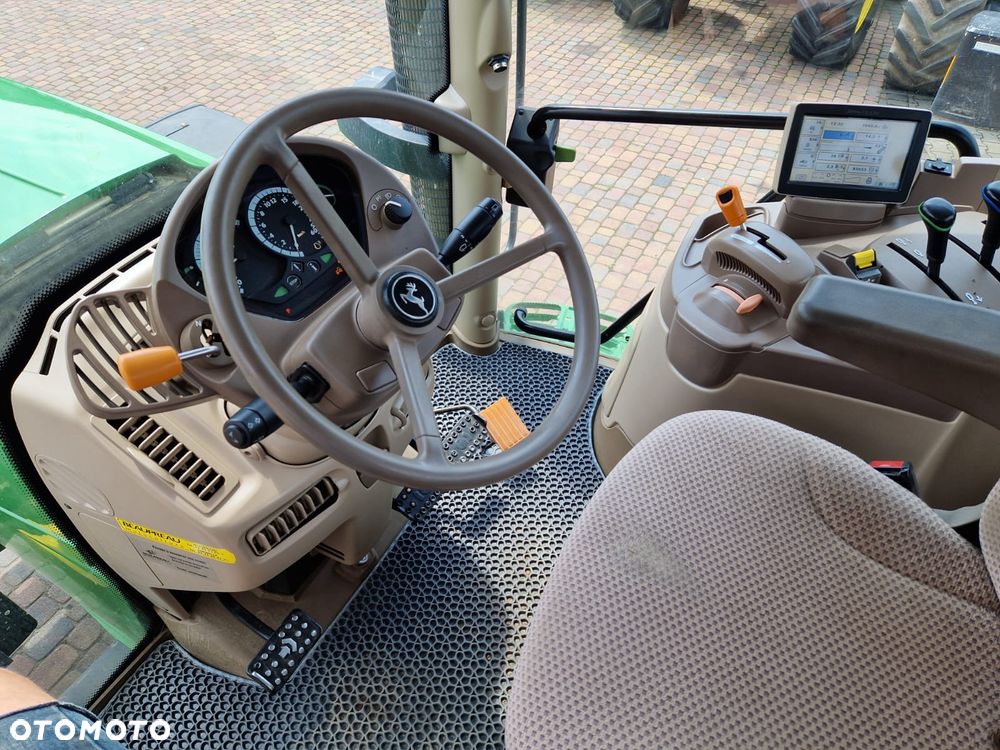 John Deere 6140R - 9