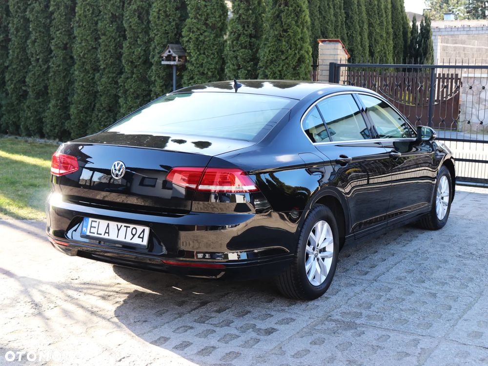 Volkswagen Passat 2.0 TDI SCR DSG Comfortline - 10