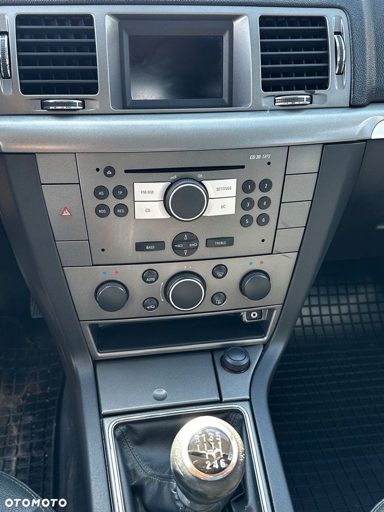 Opel Vectra 1.9 CDTI Sport / GTS - 10