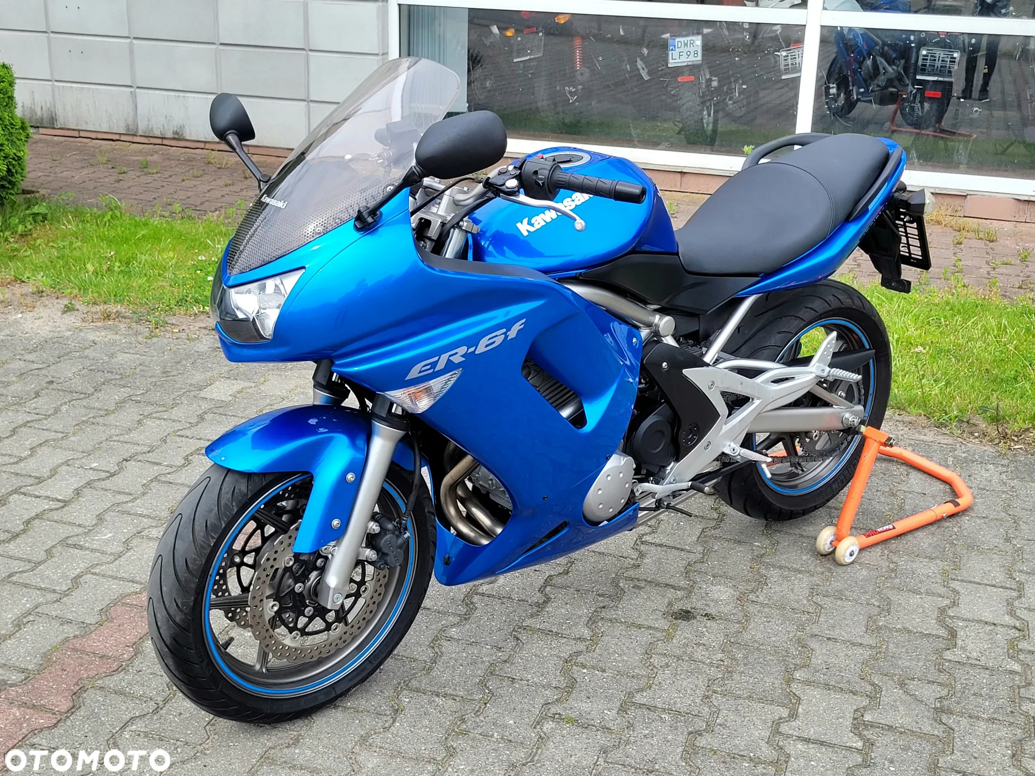 Kawasaki ER - 19