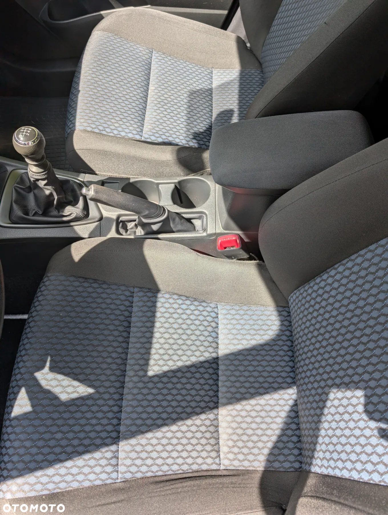Toyota Auris 1.33 VVT-i Active - 21