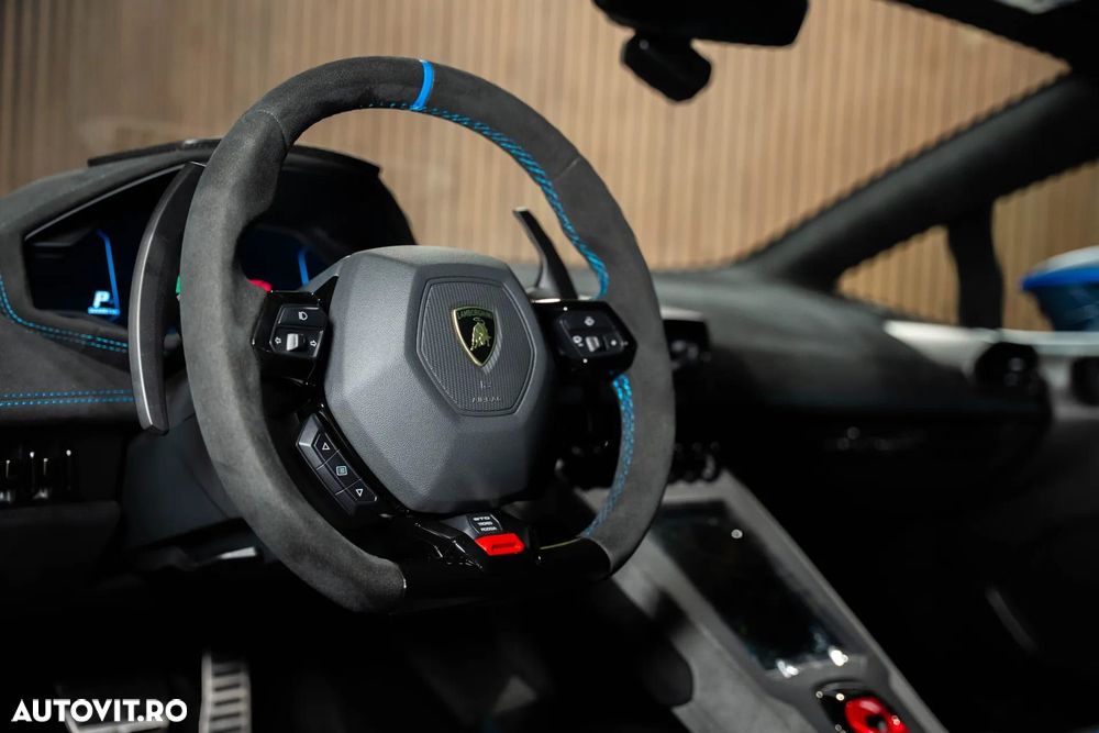 Lamborghini Huracan - 30
