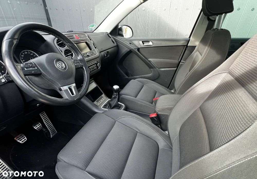 Volkswagen Tiguan - 11