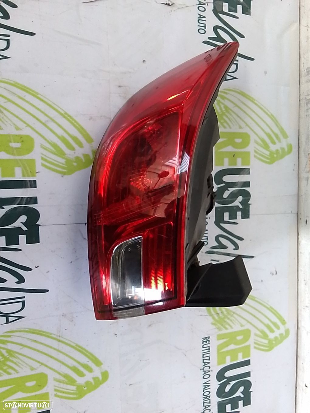 Farolim Stop Esq Renault Clio Iv (Bh_) - 1