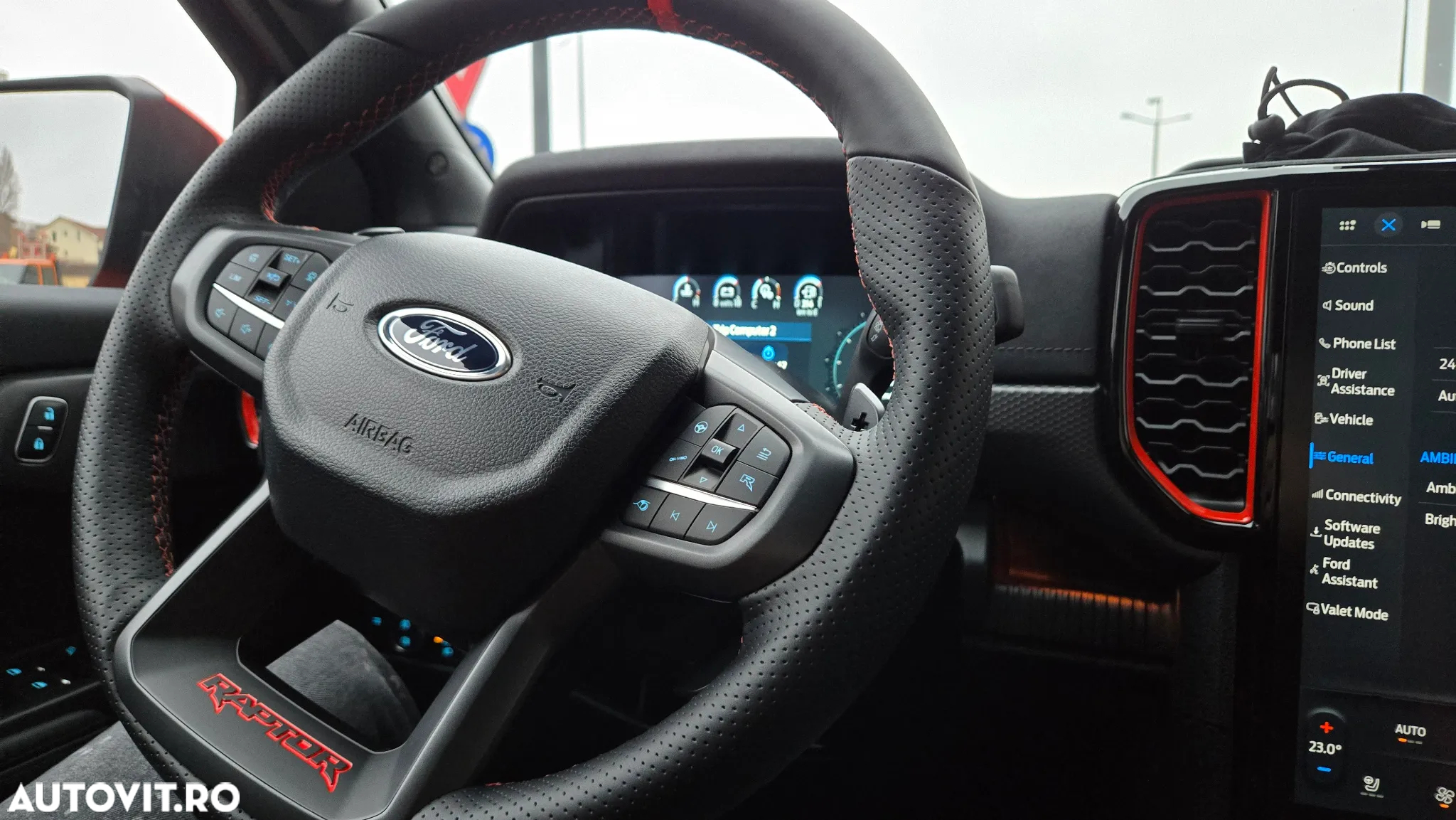 Ford Raptor - 11