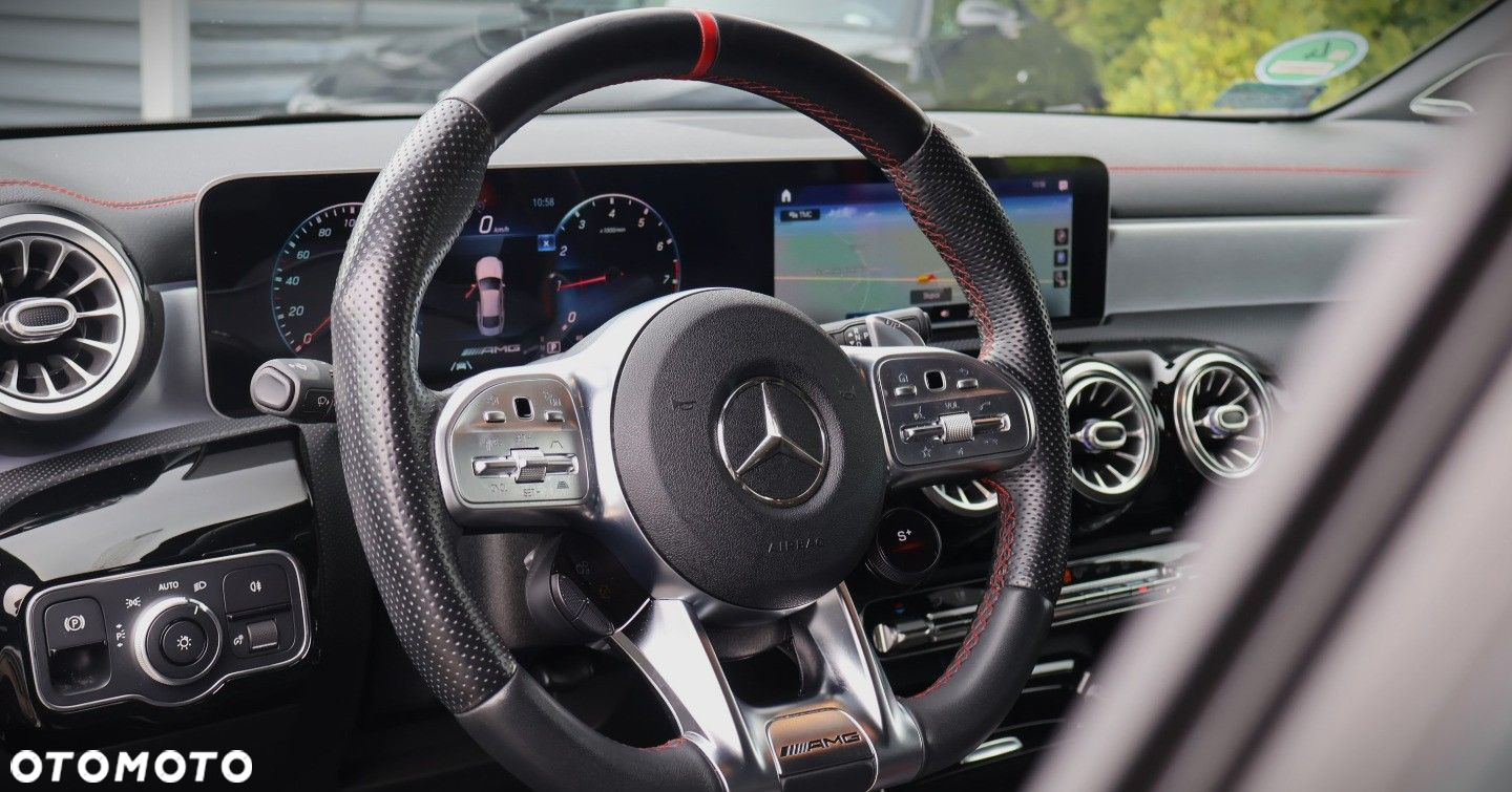 Mercedes-Benz CLA - 10