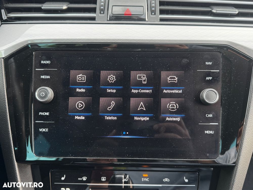 Volkswagen Passat 2.0 TDI DSG Comfortline - 26