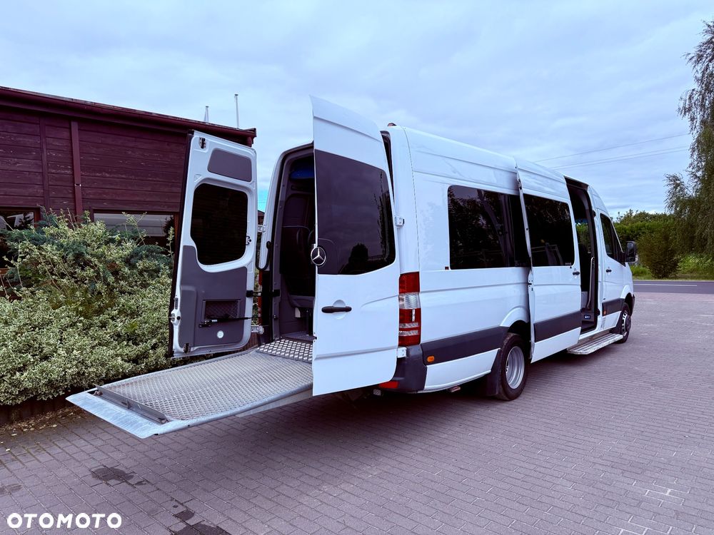 Mercedes-Benz SPRINTER 516 - 22