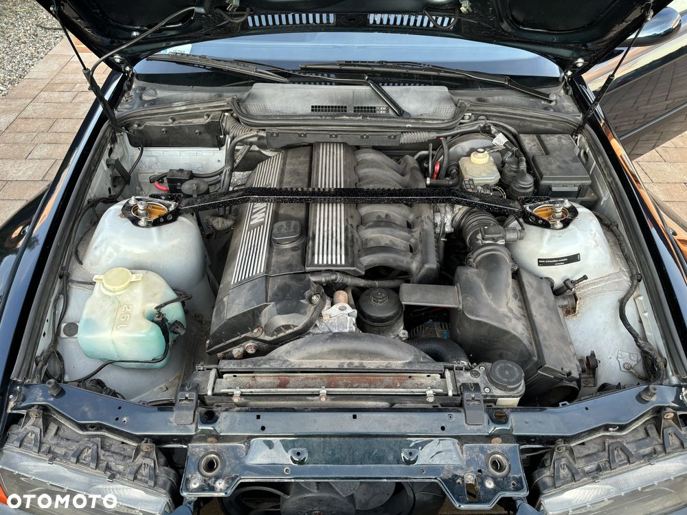 BMW Seria 3 328i - 12