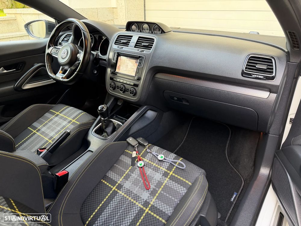 VW Scirocco 2.0 TDI Sport - 6