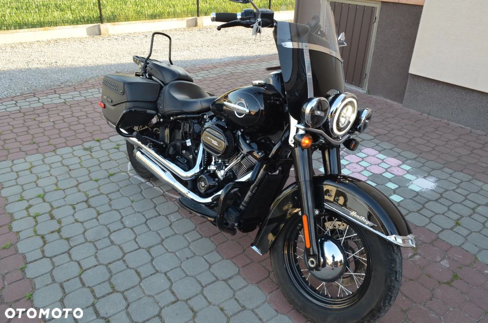Harley-Davidson Softail Heritage Classic - 16
