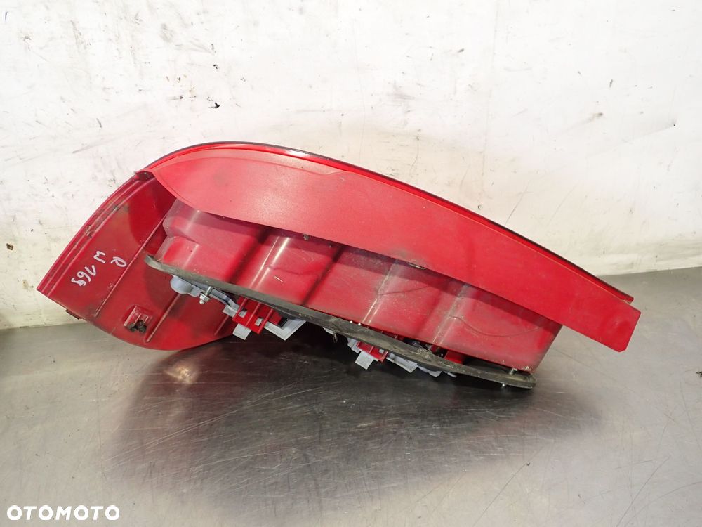 LAMPA PRAWA TYLNA MERCEDES W169 A160 A1698200464R - 1