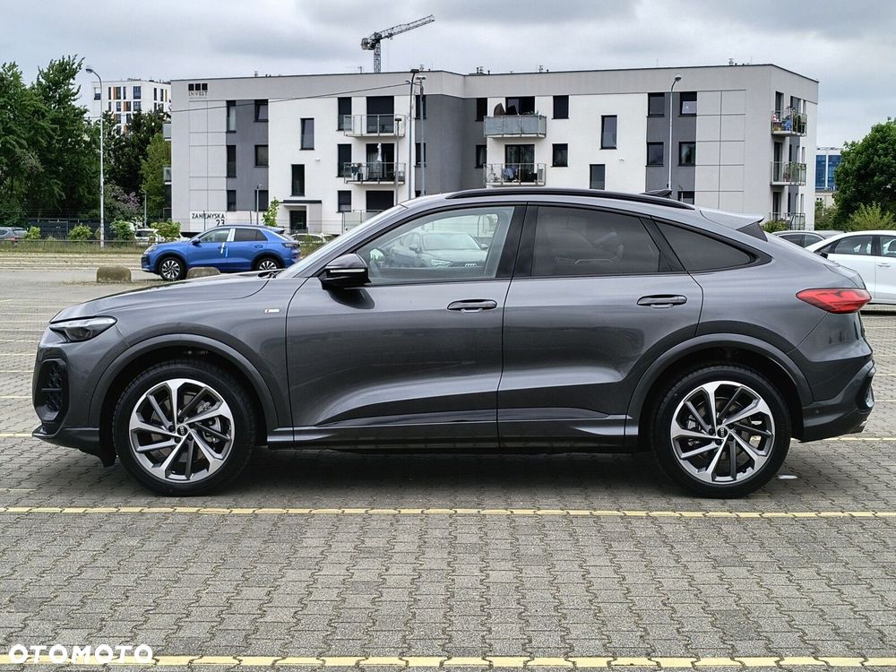 Audi Q5 Sportback - 6