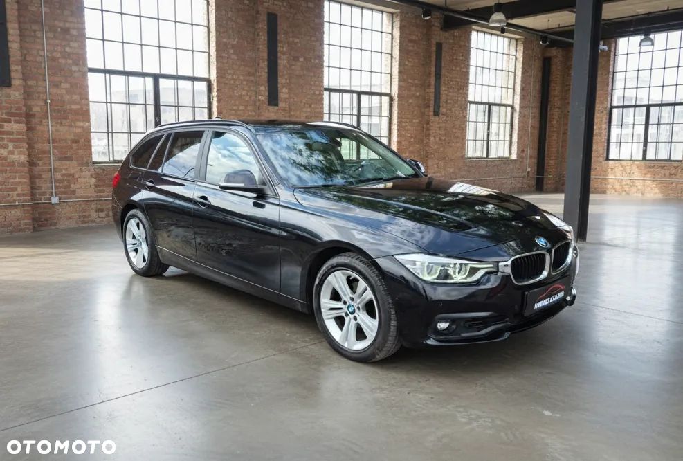 BMW Seria 3 320i GPF Advantage - 12
