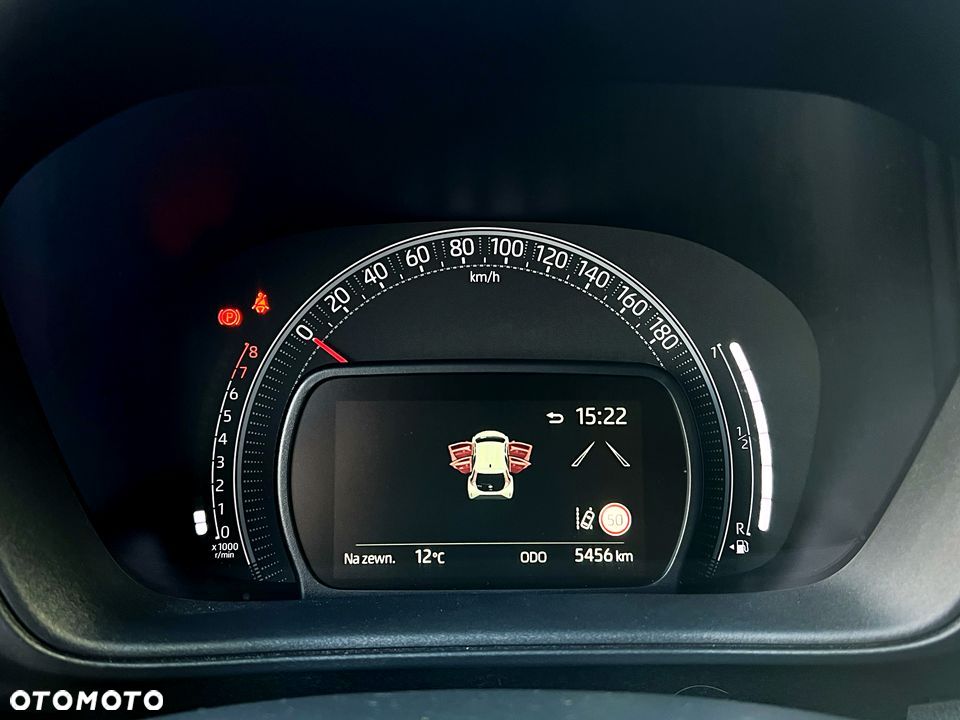 Toyota Aygo X - 11
