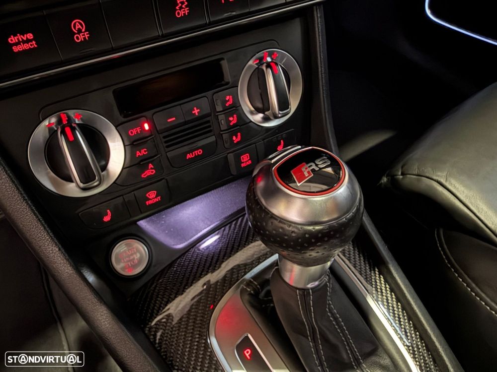 Audi RS Q3 2.5 TFSI quattro S tronic - 12