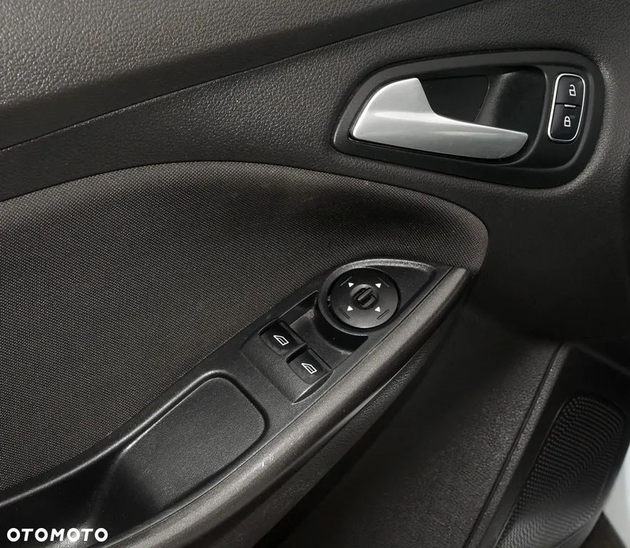Ford Focus - 31