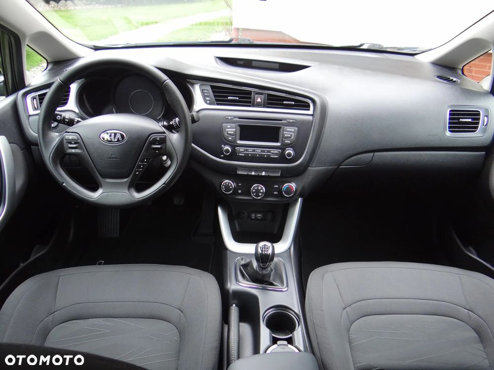 Kia Ceed 1.4 CVVT Attract - 10