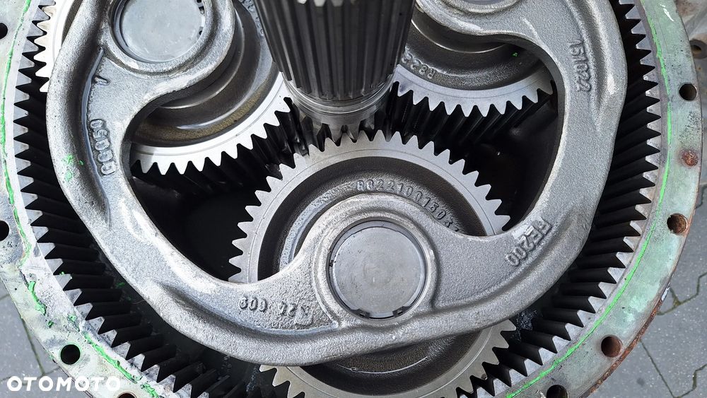 Fendt vario 820 seria 800 i inne zwolnica tył wałek układ planetarny most - 13