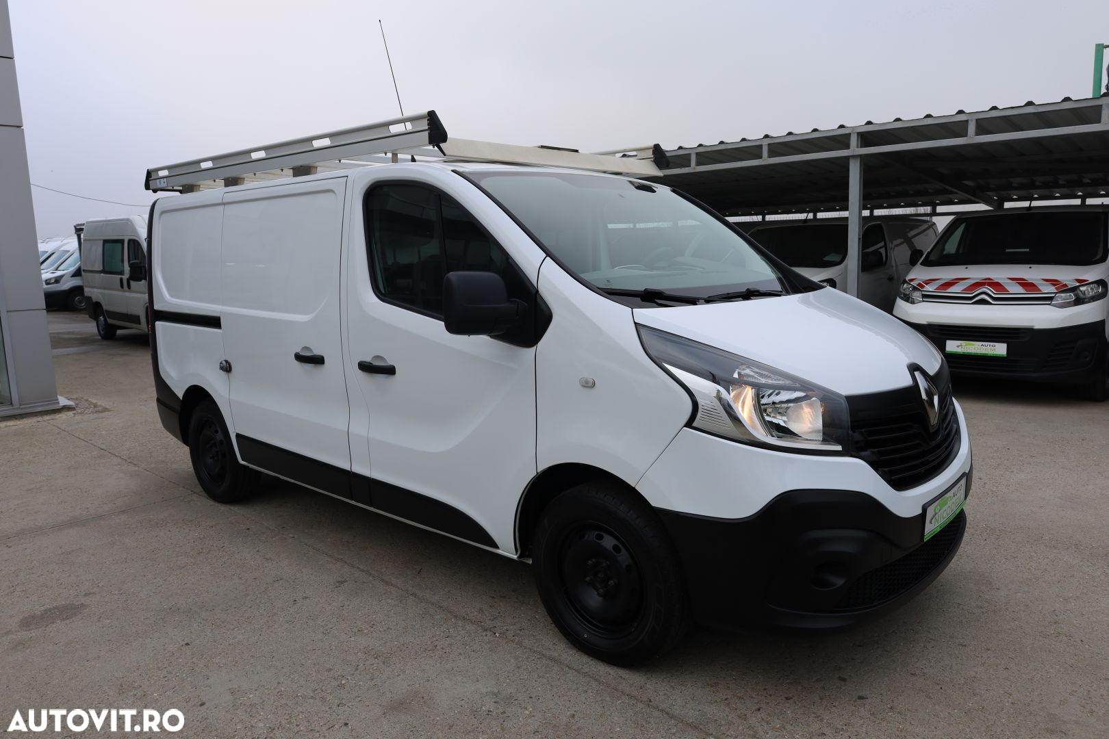 Renault Trafic - 9