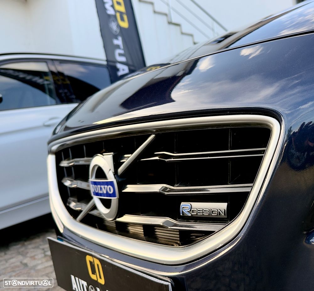 Volvo V40 D2 R Design - 12