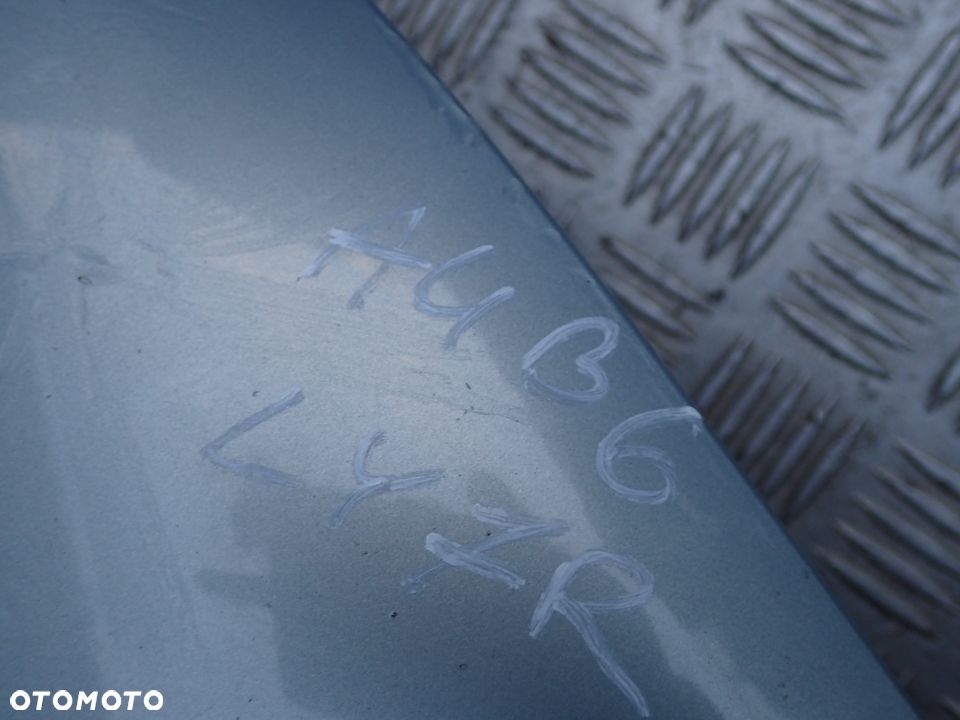 MASKA AUDI A4 B6 LY7R RADOM - 6